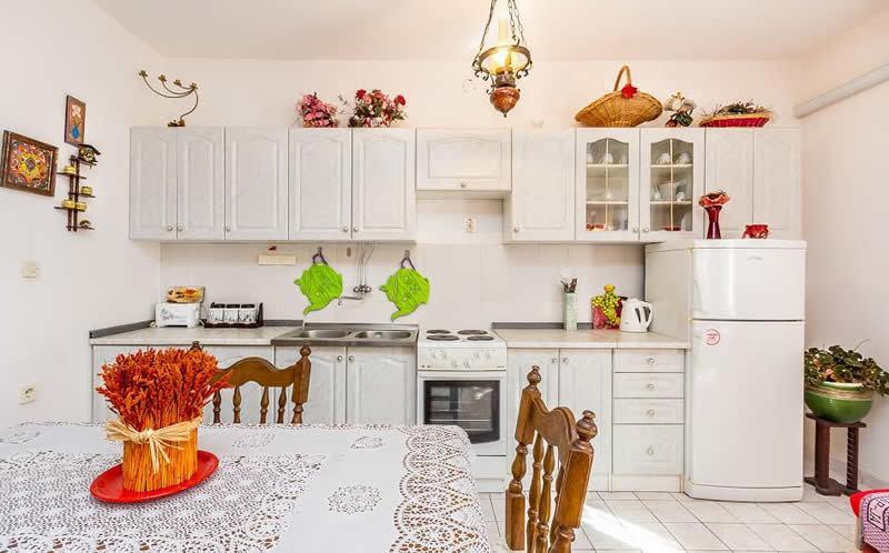 Apartments Bardak Ližnjan Rom bilde