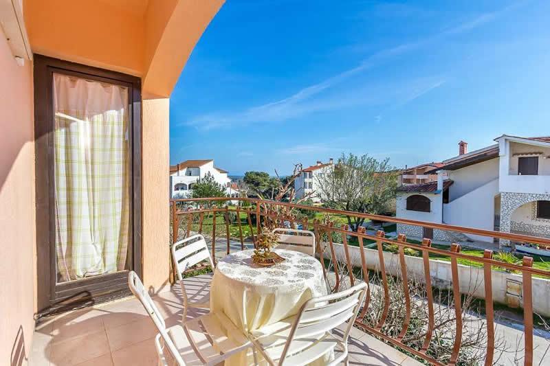 Apartments Bardak Ližnjan Rom bilde